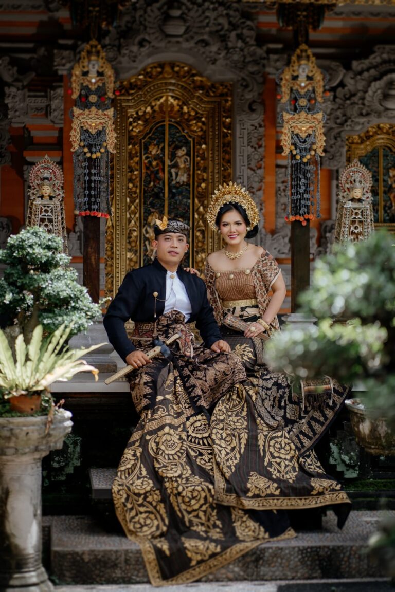 Dek Adi ( Dek Boy) & Dek Yanti (1)