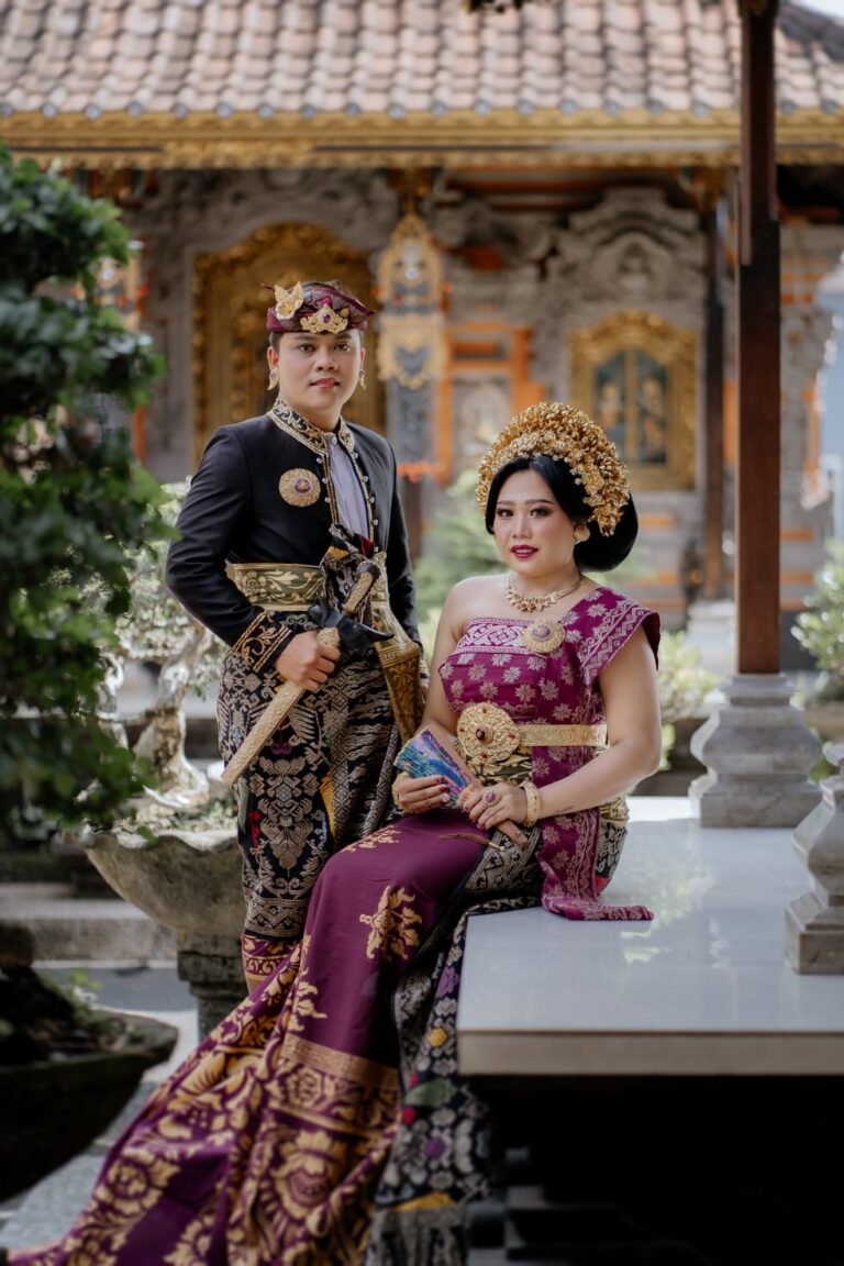 Suastika & Arini (12)