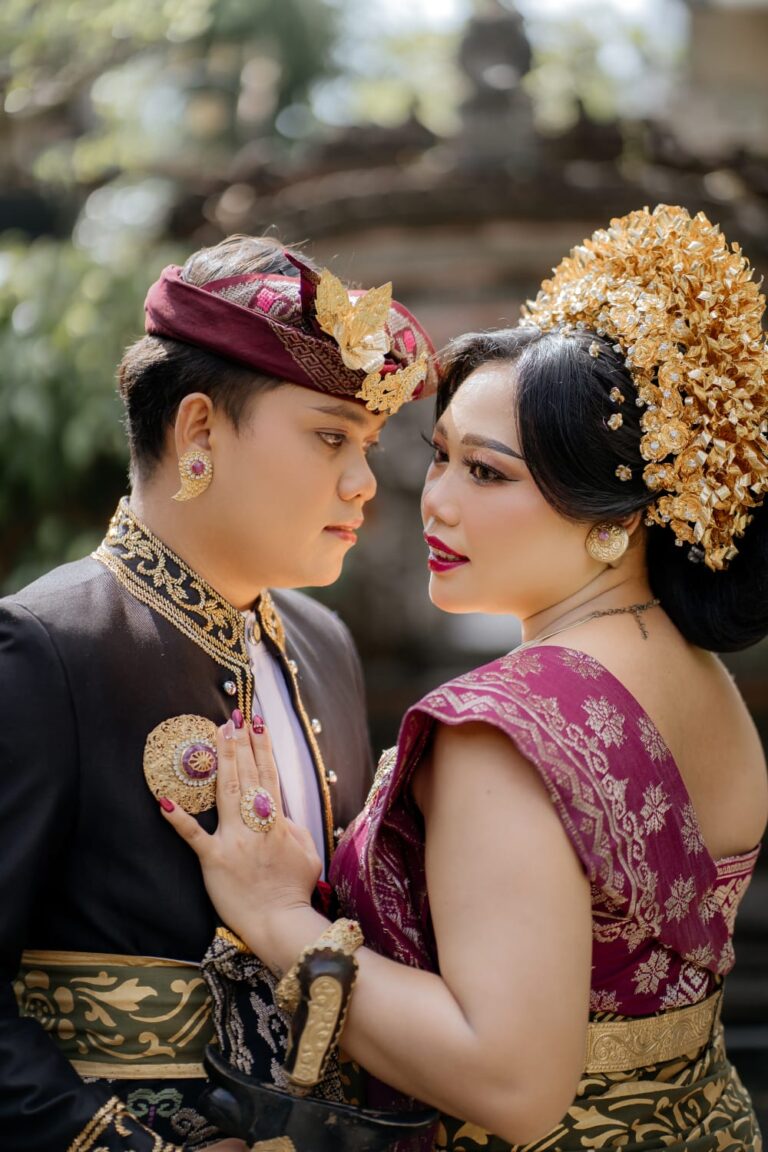 Suastika & Arini (6)