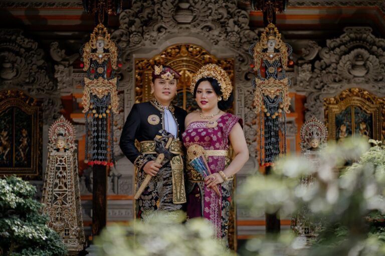 Suastika & Arini (8)