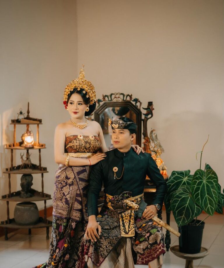 ADIT & AYU (1)